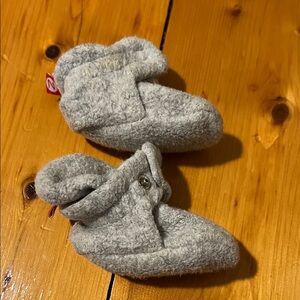 Zutano Gray Baby Booties- 3 month